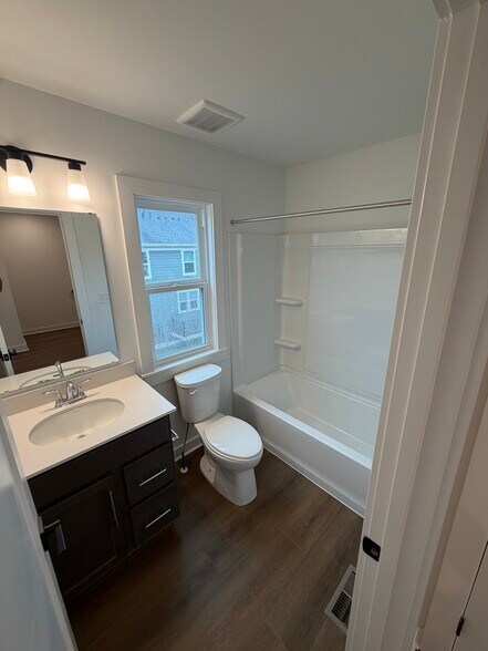 Building Photo - 7430 Wetherington Ln