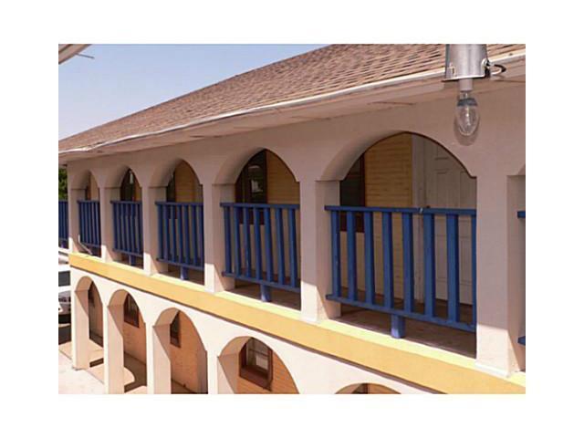 Primary Photo - Fiesta II Apartments