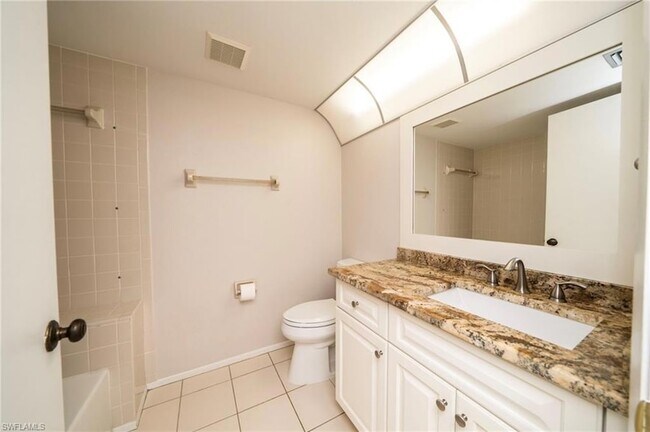 Building Photo - 17455 Blueberry Hill Dr