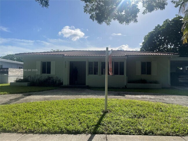 Building Photo - 8240 SW 62nd Ct