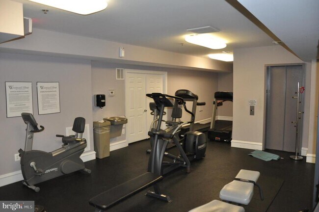 Building Photo - 1546 Northern Neck Dr