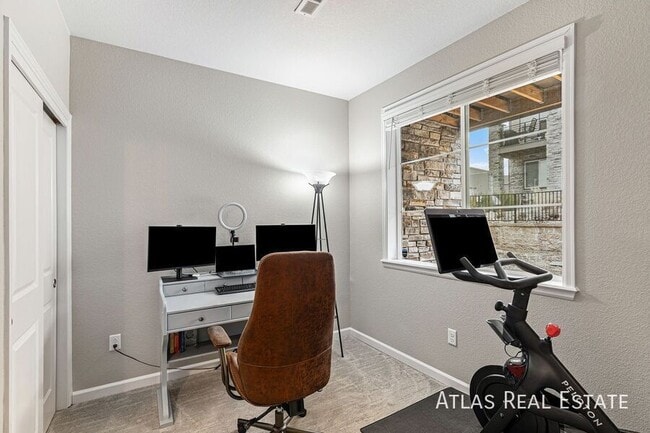 Building Photo - 1536 Castle Creek Cir