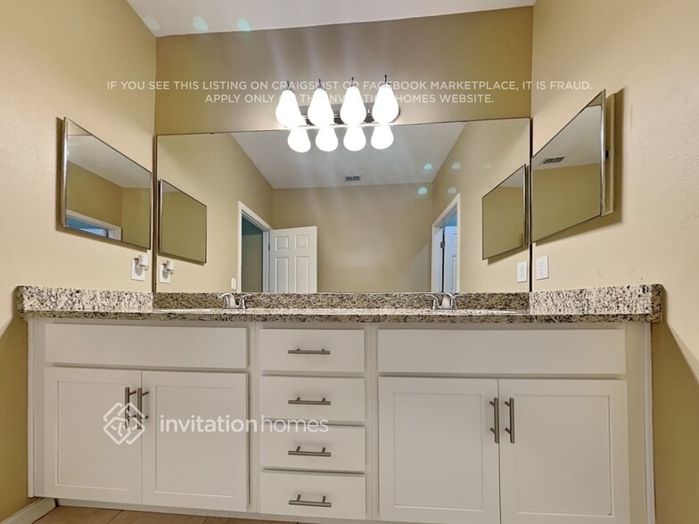 Building Photo - 122 Cotswold Cir