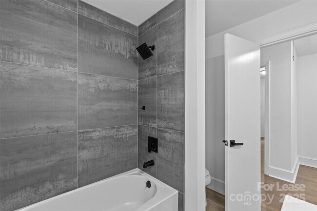 Building Photo - 1601 Gambia St