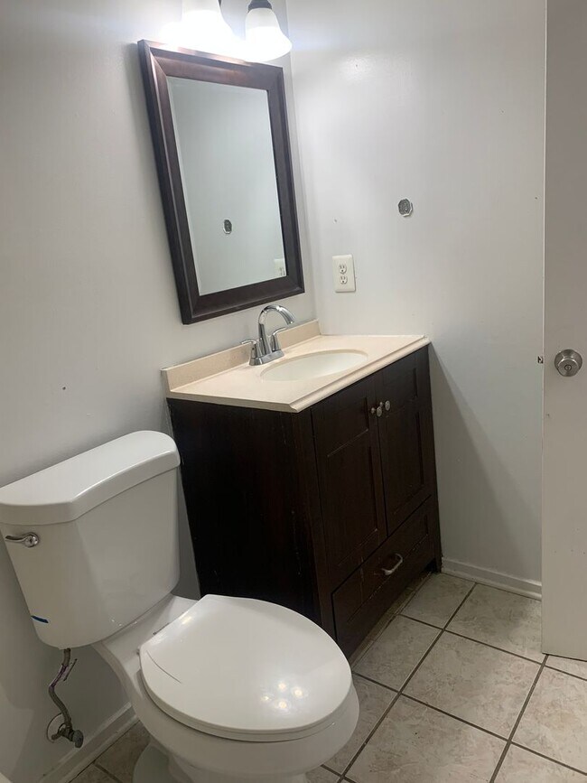 Building Photo - 2-Bedroom, 2-Bath Condo for Rent