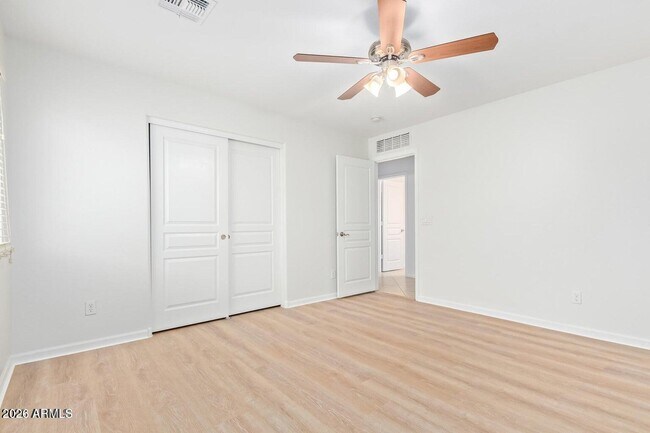 Building Photo - 4542 N 111th Dr