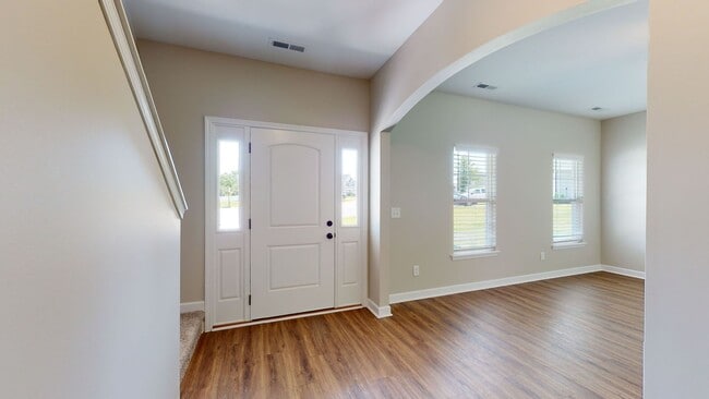 Building Photo - 215 Purple Martin Dr