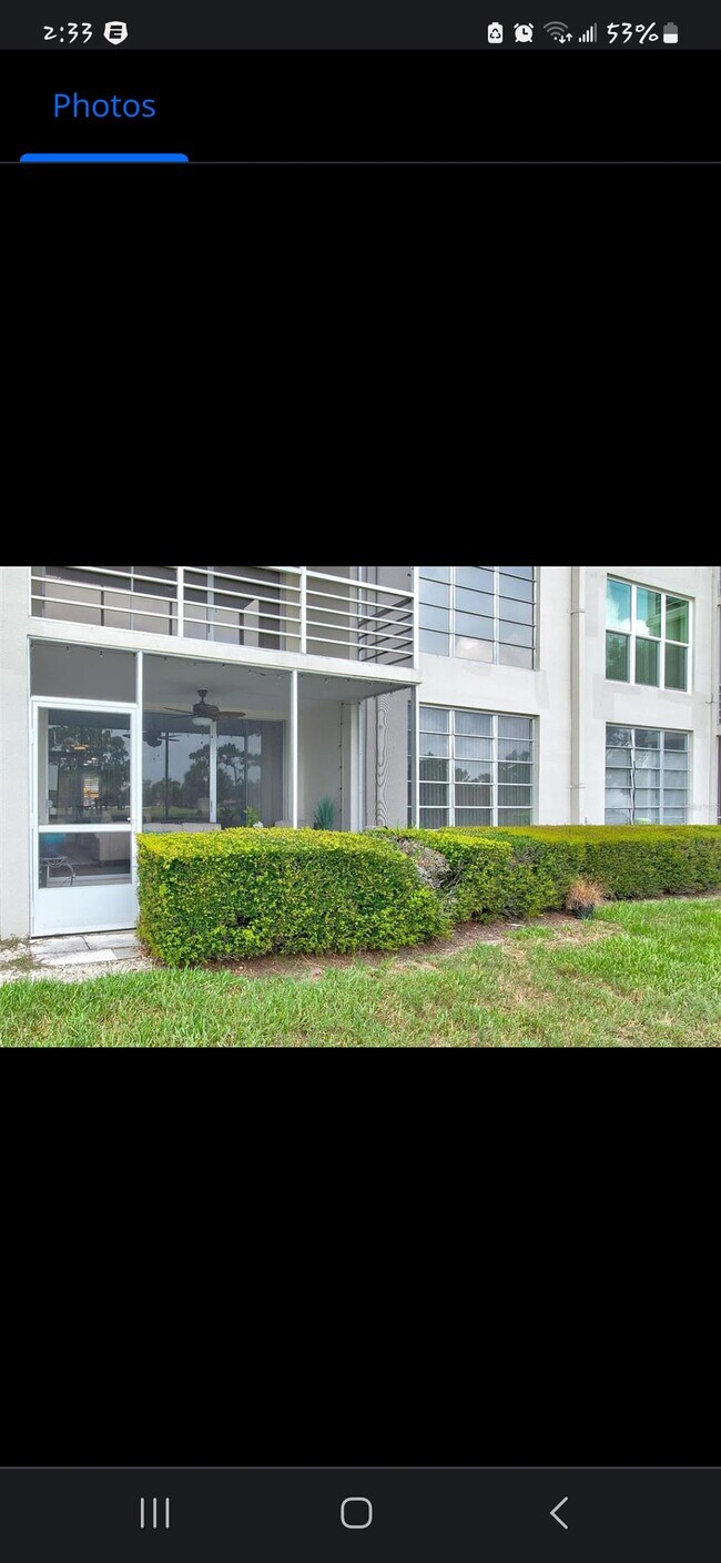 Building Photo - 7461 W Country Club Dr N