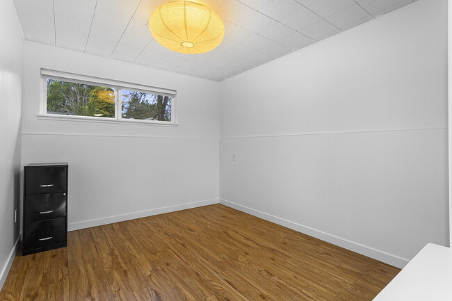 Building Photo - 11400 SW Terra Linda St