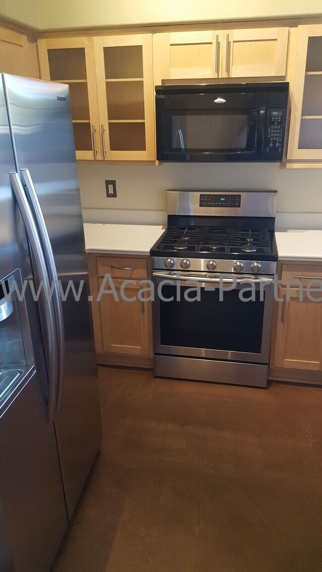 Building Photo - Great Property in Mesquite Creek II with M...