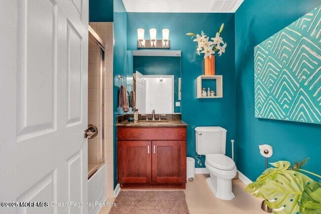 Building Photo - 22 Cooper Ave