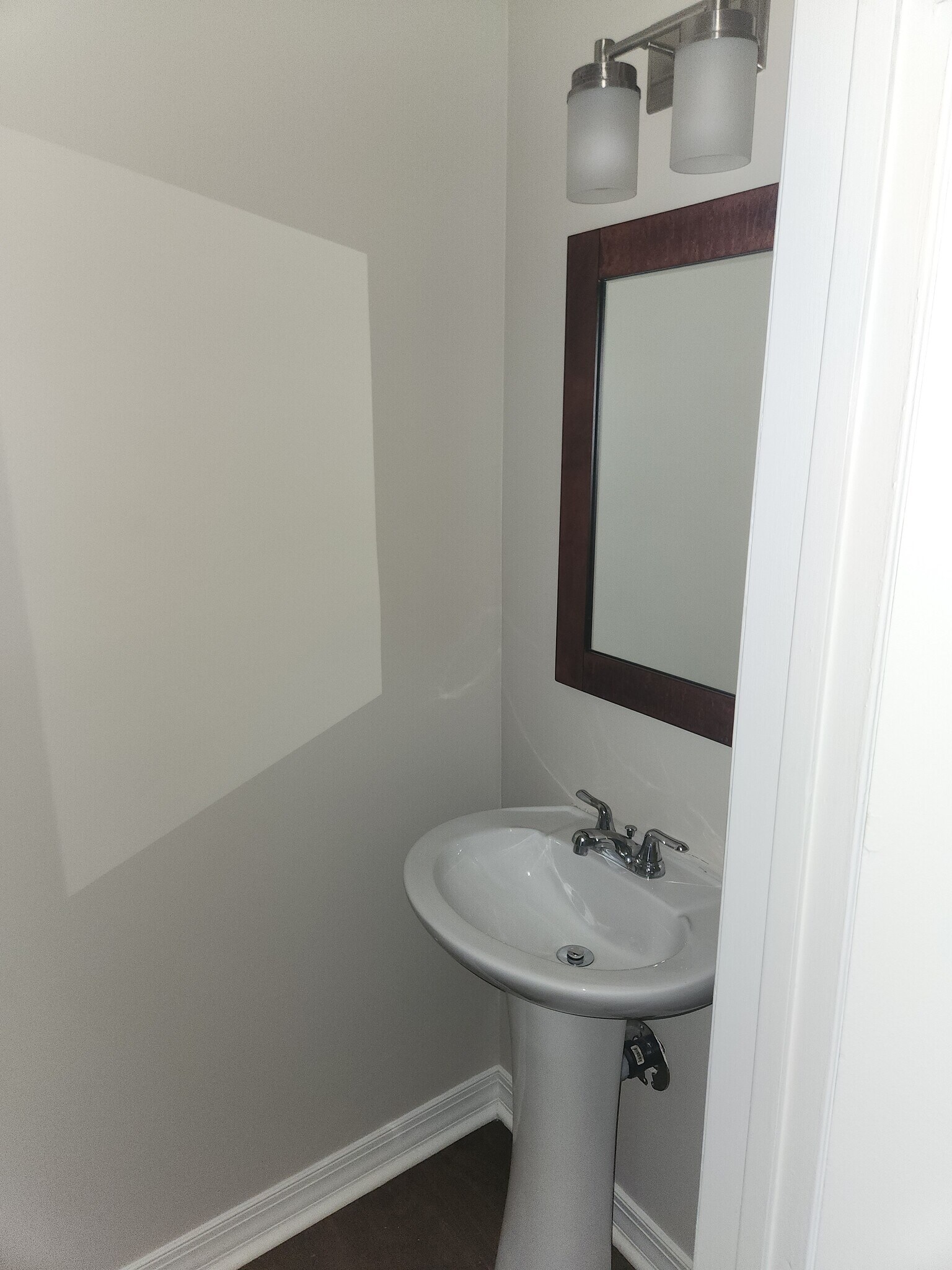 Building Photo - 1025 Oaklyn Ct