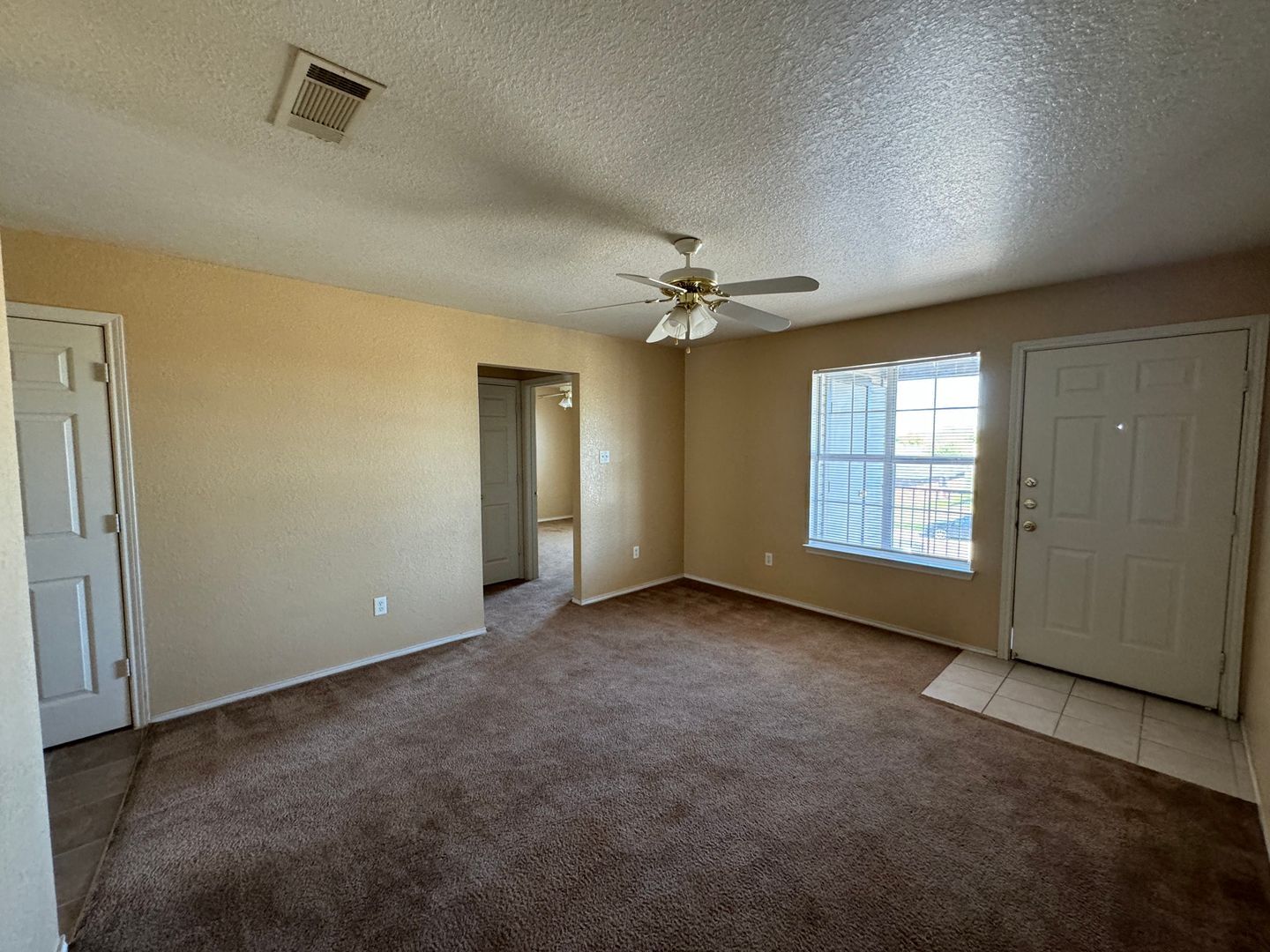 Building Photo - 3203 Toledo Dr