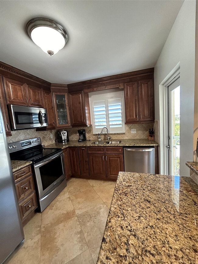 Building Photo - 1200 Hibiscus Ave