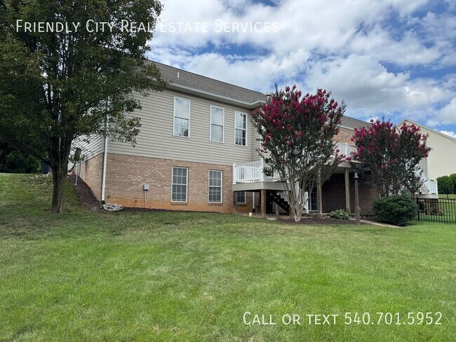 Building Photo - 51 Cambridge Cir