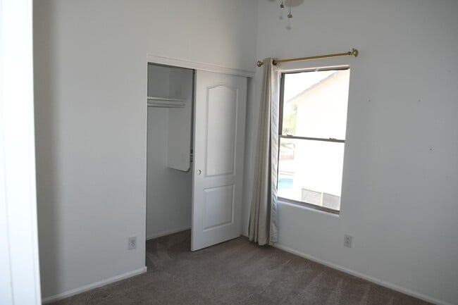 Building Photo - 16025 W Diamond St