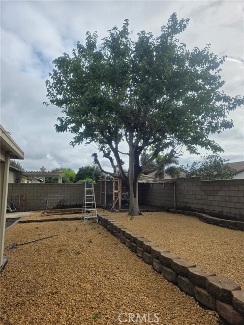 Building Photo - 15453 Sharon Ave