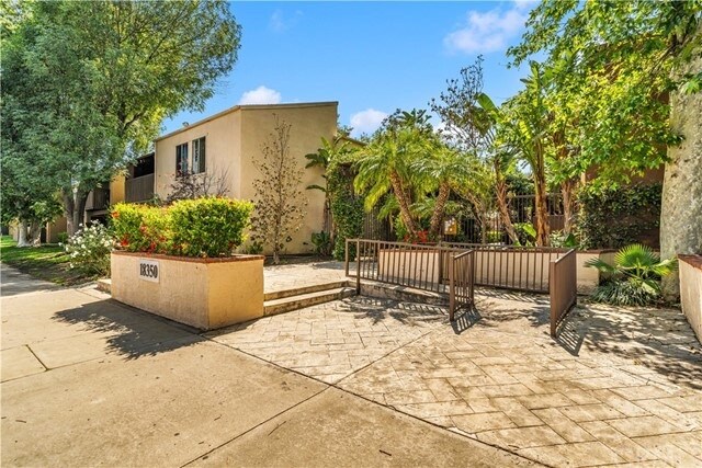 Building Photo - 18350 Hatteras St