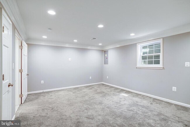 Building Photo - 14508 Four Chimney Dr