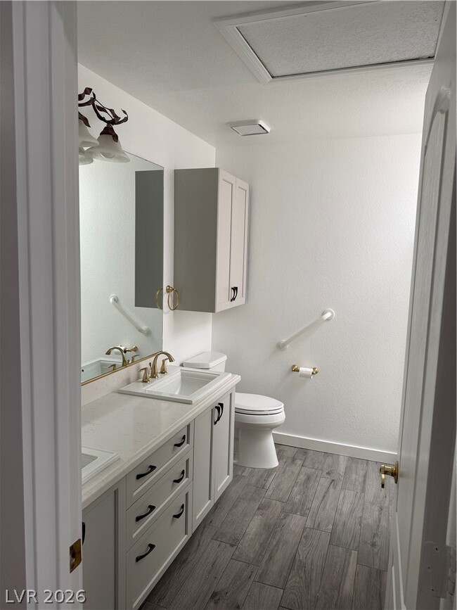 Building Photo - 8113 Spanish Peak Dr