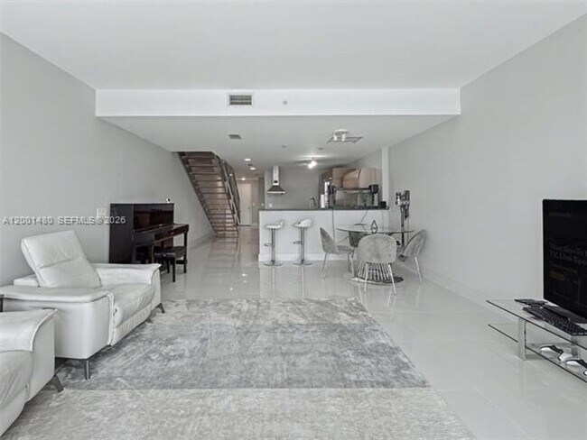 Building Photo - 2950 NE 188th St