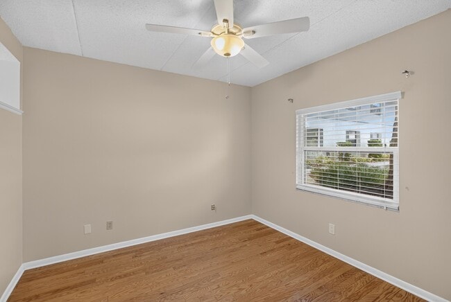 Building Photo - 29 Aledo Ct