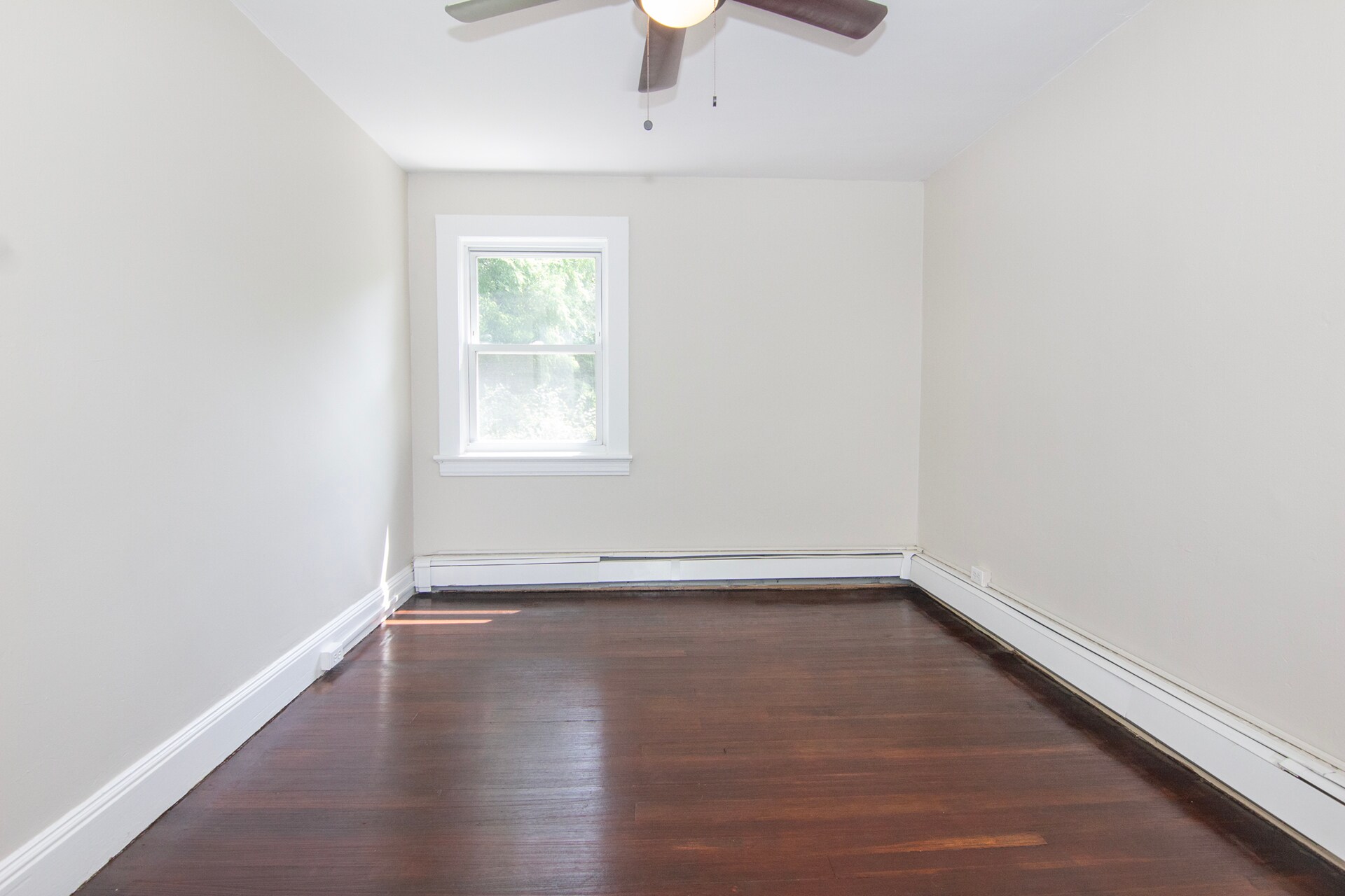 Building Photo - 44 Croton Ave