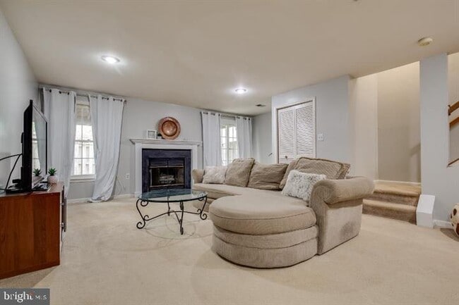 Building Photo - 21186 Winding Brook Square