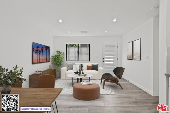 Building Photo - 519 N Martel Ave