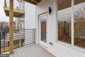 Building Photo - 601 N 34th St