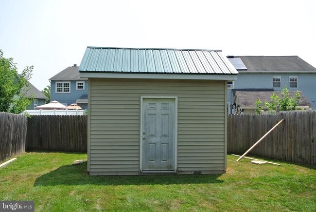 Building Photo - 6 Cobblestone Dr
