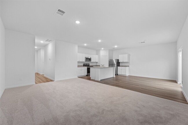 Building Photo - 612 Craven St