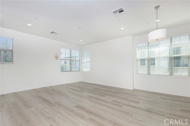 Building Photo - 148 Acamar