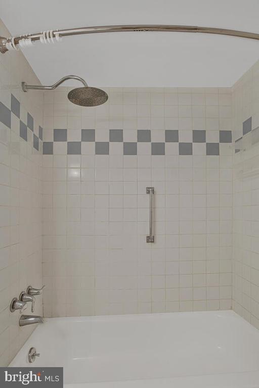 Building Photo - 2572 Riva Rd