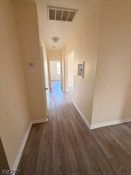 Building Photo - 120 Bragaw Ave