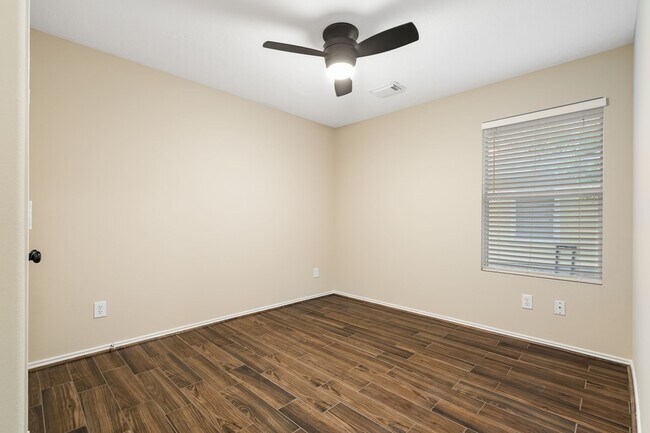 Building Photo - 26 S Vesper Bend Cir