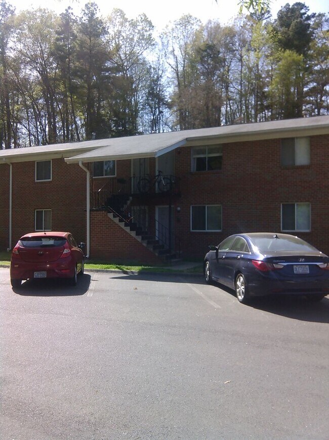 Primary Photo - 529 Hillsborough St