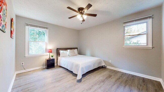 Building Photo - Live in Bedford Estates, a 2-minute drive to the transit stop S Hairston Rd & Manly Ct.
