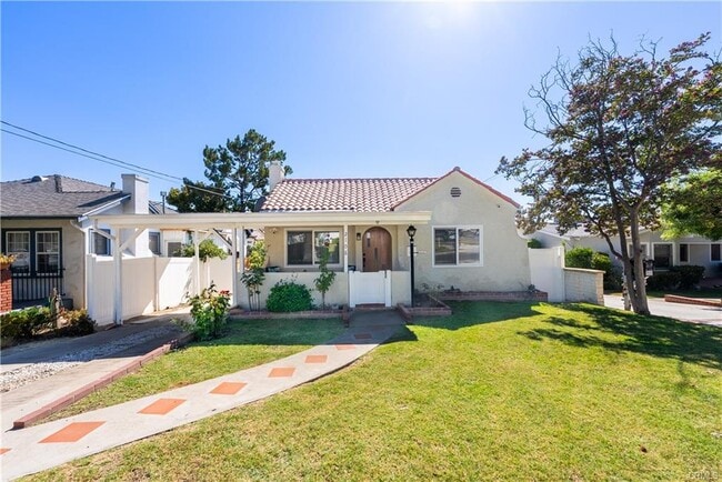Building Photo - 2108 Bel Aire Dr