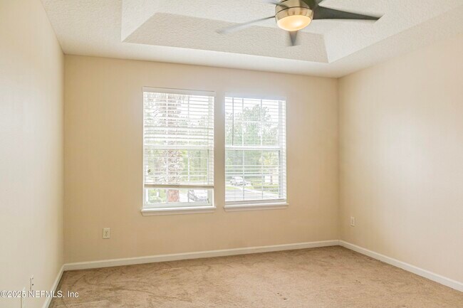 Building Photo - 4220 Plantation Oaks Blvd