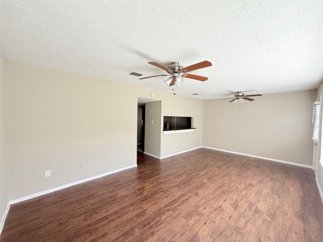 Building Photo - 12875 High Star Dr