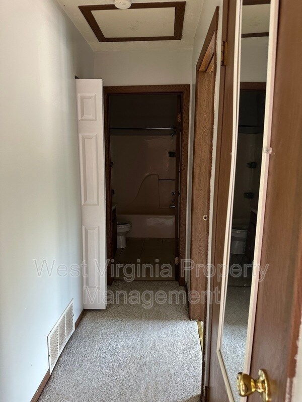 Building Photo - 82 Beagle Club Rd