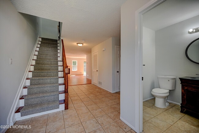 Building Photo - 44 Mariners Cove