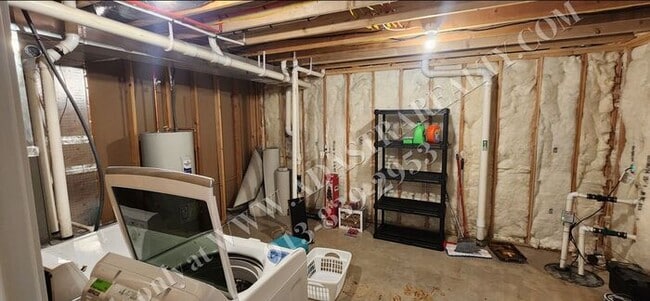 Building Photo - Like New Furnished Home in Lawrence Short Term Lease-Available NOW!!