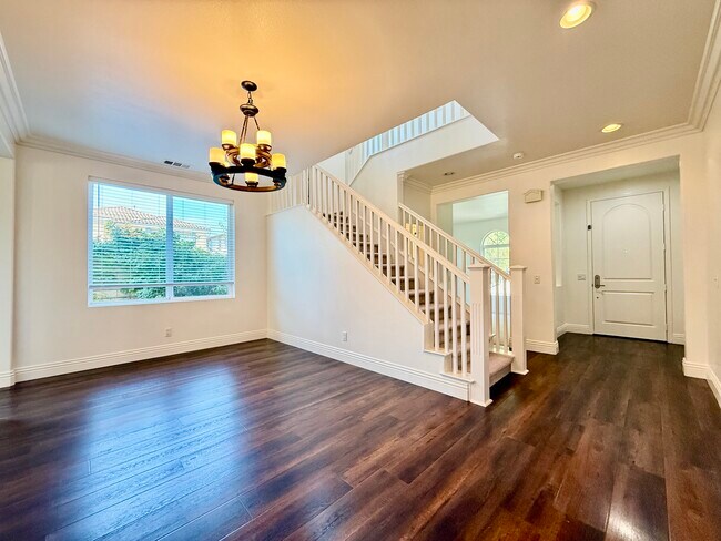 Building Photo - 13642 Pinnacle Way