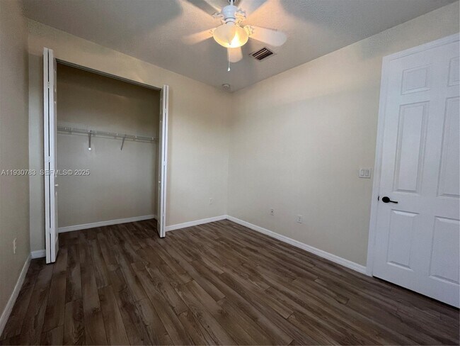 Building Photo - 9165 SW 36th Mnr