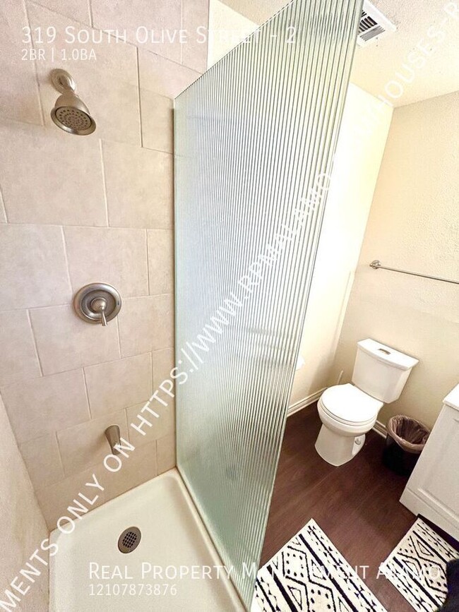 Building Photo - AVAILABLE NOW! FULLY FURNISHED 2 Bedroom /...