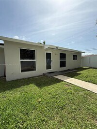 Building Photo - 19433 SW 103rd Ct