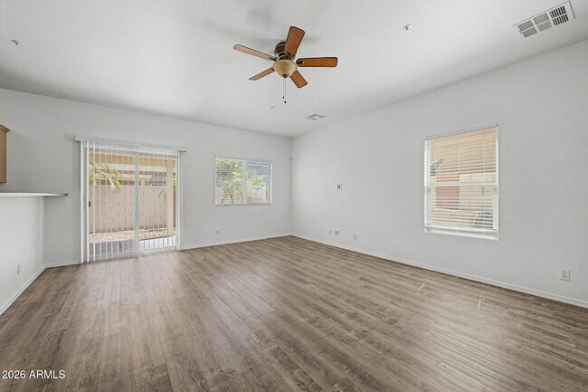 Building Photo - 8777 W Dahlia Dr