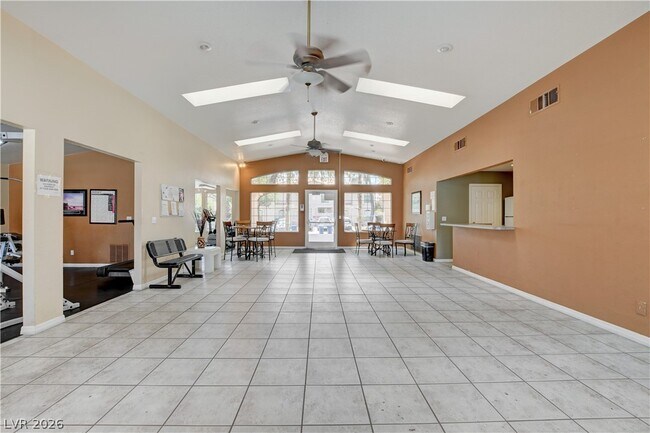 Building Photo - 8039 Teresita Ave
